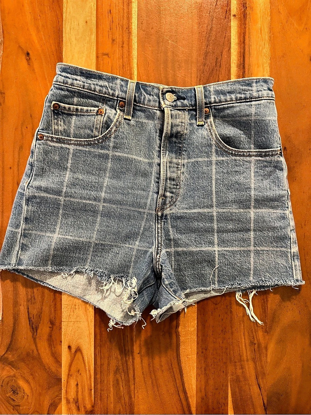 Levi's Denim Short with Plaid Pattern